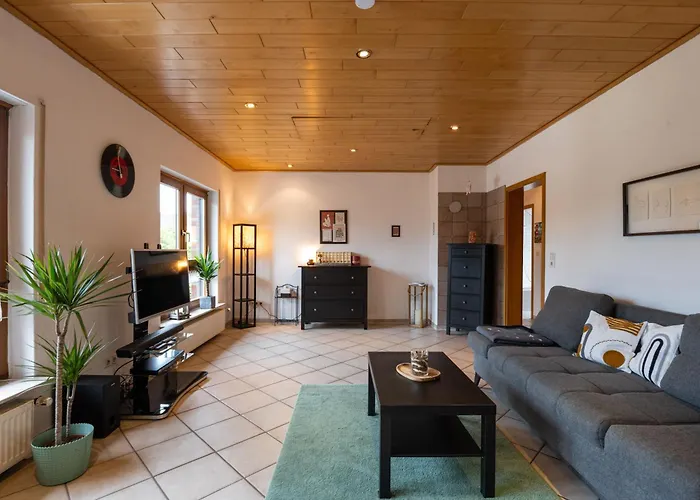 Pop S Huus 35226 شقة